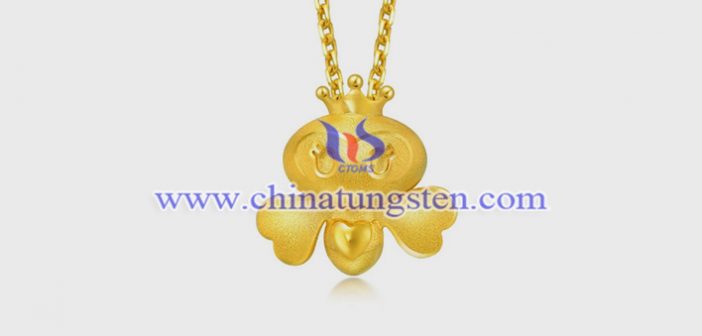 gold plated tungsten alloy bee pendant picture