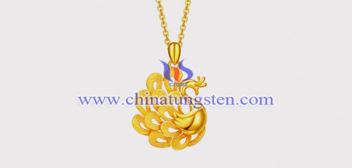 gold plated tungsten alloy peacock pendant picture