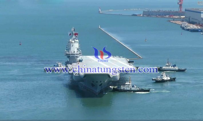 China 002 type aircraft carrier picture